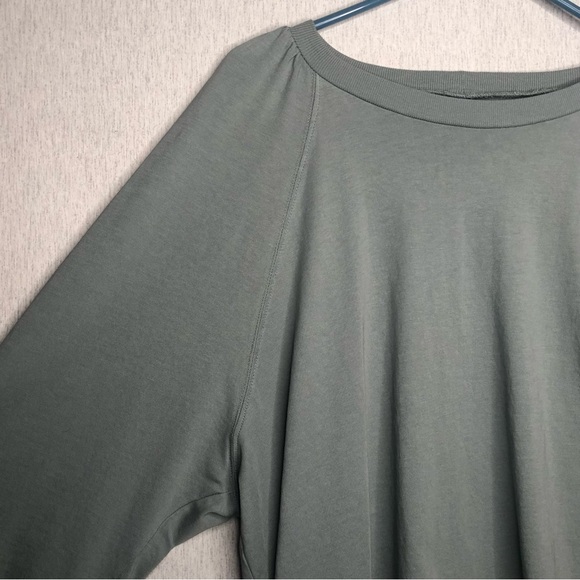 XiRENA Women’s Top Size M Blouson Sleeve Loose Fit Boxy Oversized Gray Green USA - Picture 3 of 14